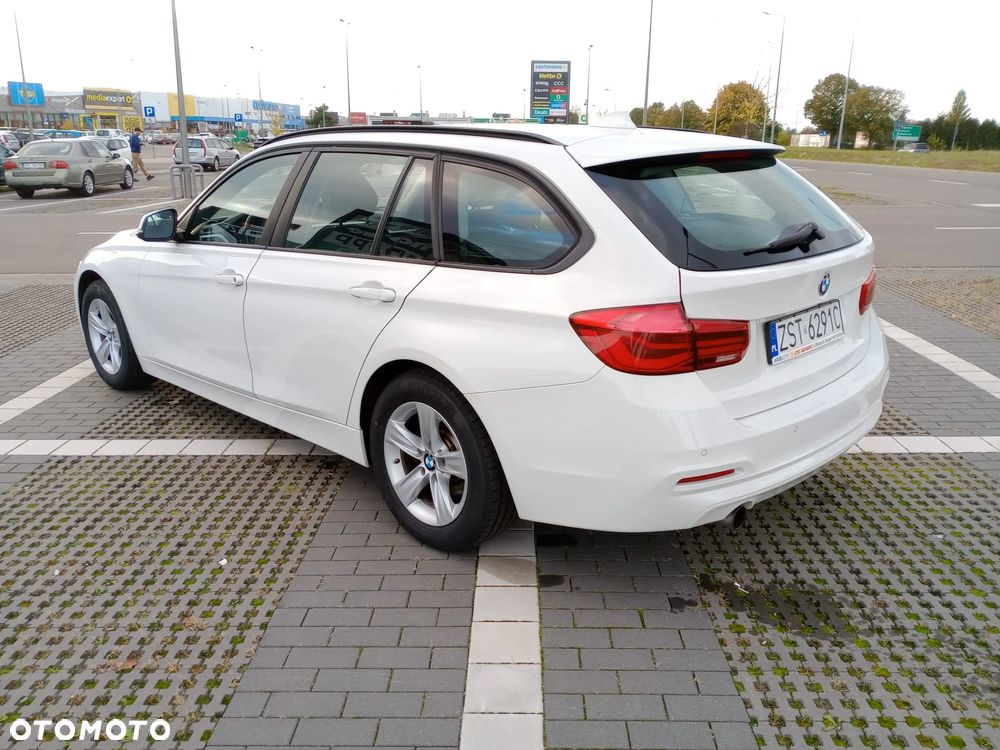 BMW Seria 3 318i - 7