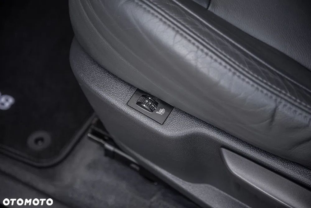 Peugeot 3008 1.6 Premium+ - 34