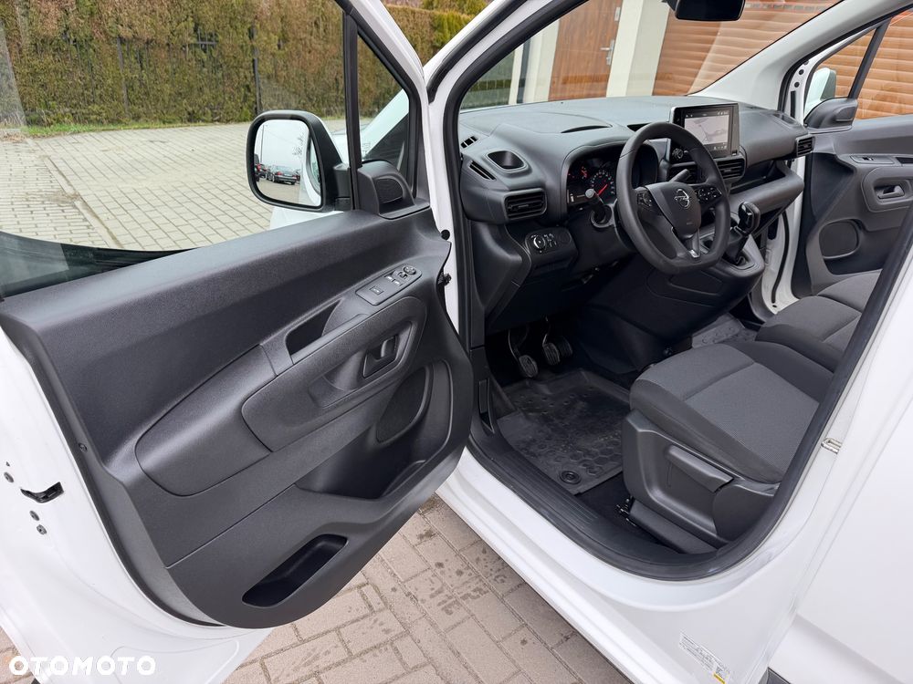 Opel COMBO - 12