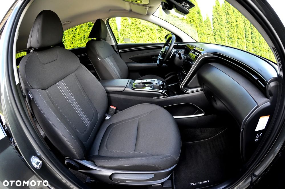 Hyundai Tucson 1.6 T-GDi HEV Executive 2WD - 25