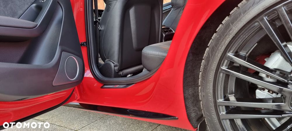 Audi A4 Avant 2.0 TDI DPF clean diesel quattro S tronic S line Sportpaket - 12