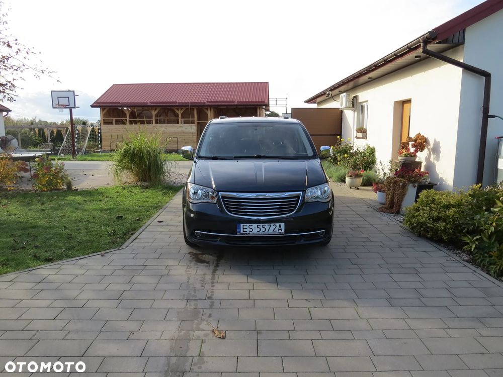 Chrysler Town & Country 3.6 Limited - 1