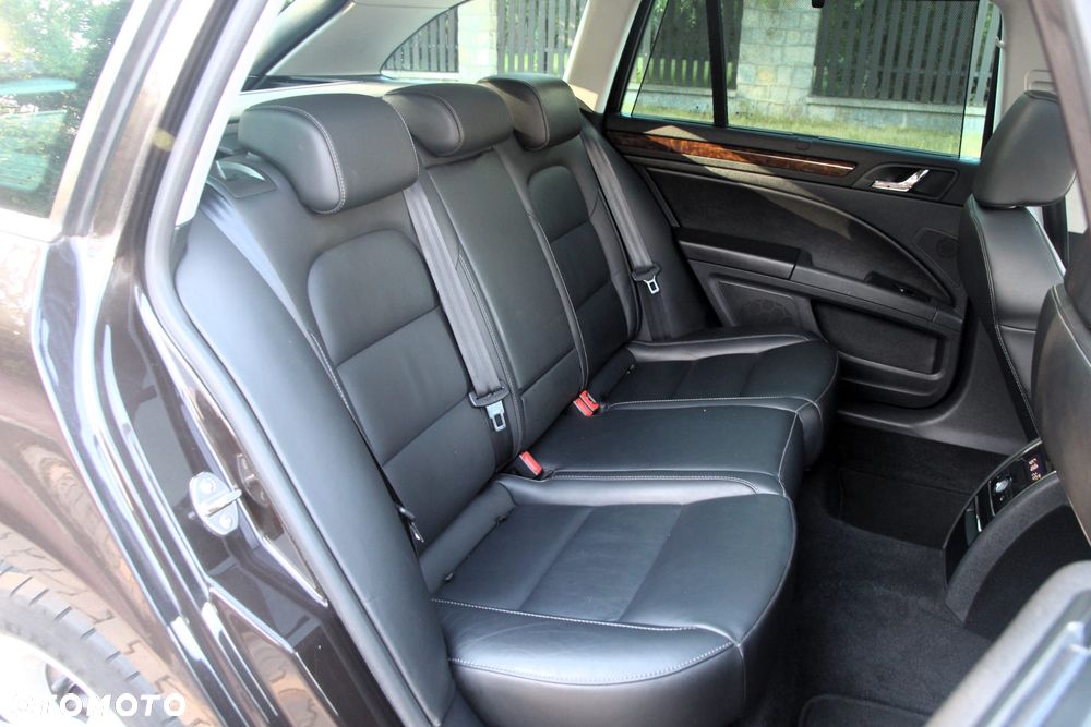 Skoda Superb 2.0 TDI DSG L&K - 33