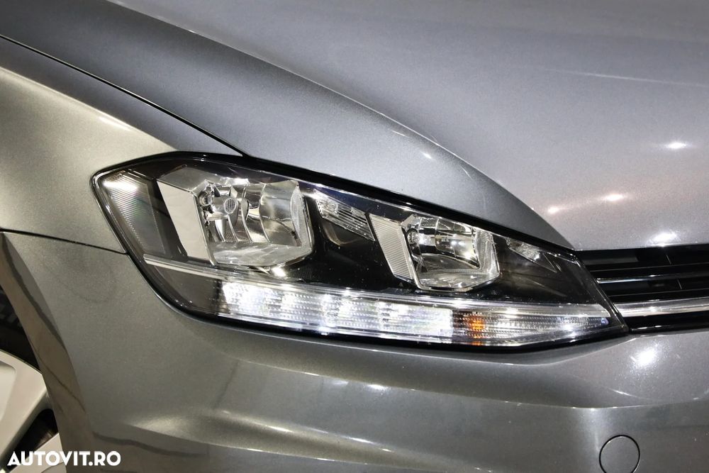 Volkswagen Golf 2.0 TDI DSG Comfortline - 33