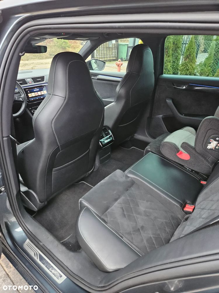 Skoda Superb 2.0 TDI DSG SportLine - 13