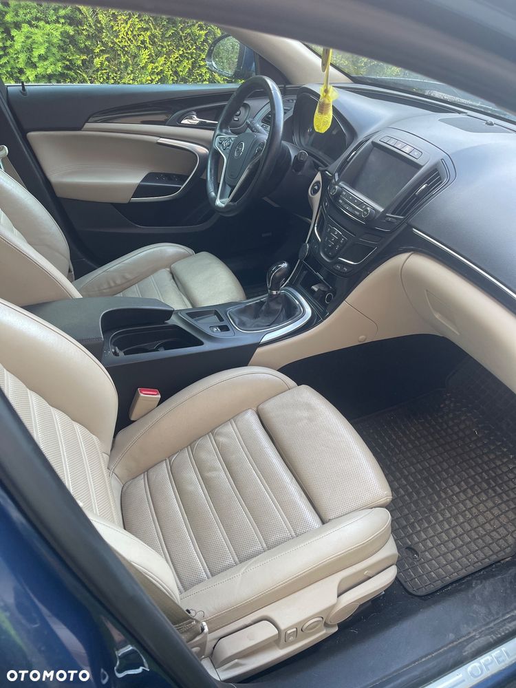 Opel Insignia - 1