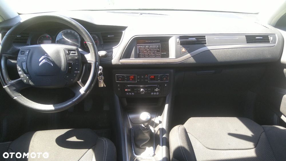 Citroën C5 2.0 HDi Confort - 6