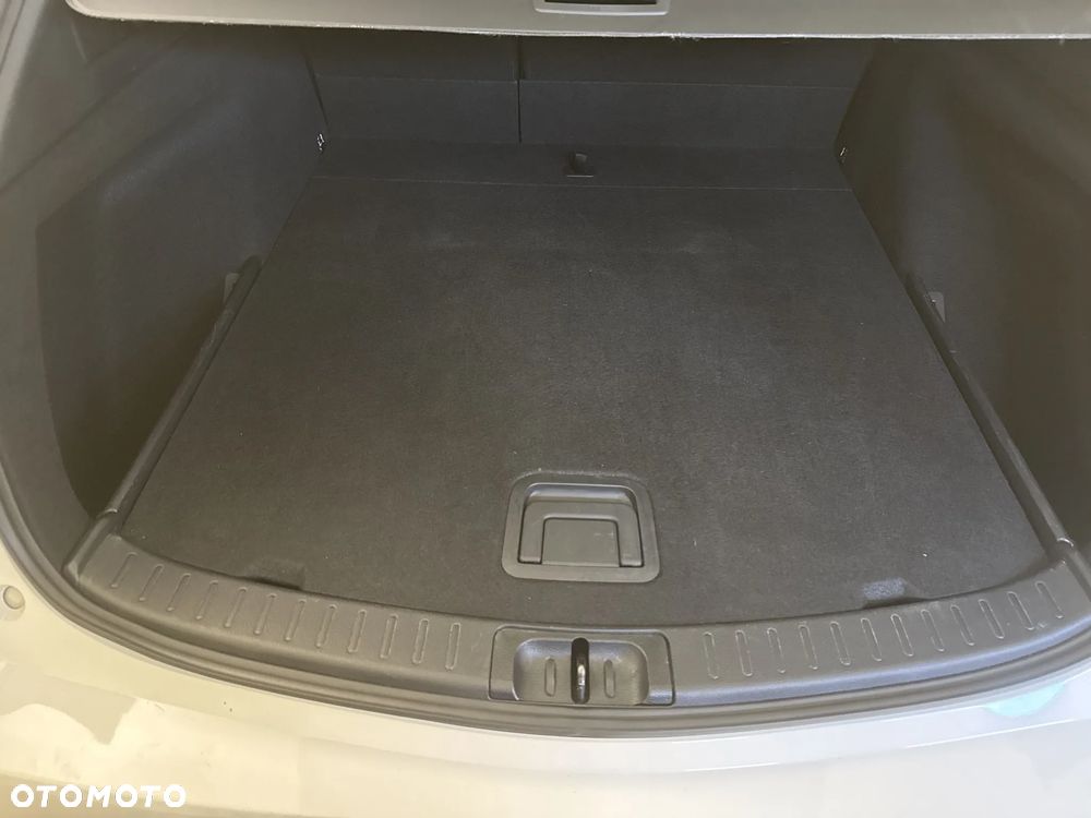 Toyota Corolla 1.8 Hybrid Comfort - 22