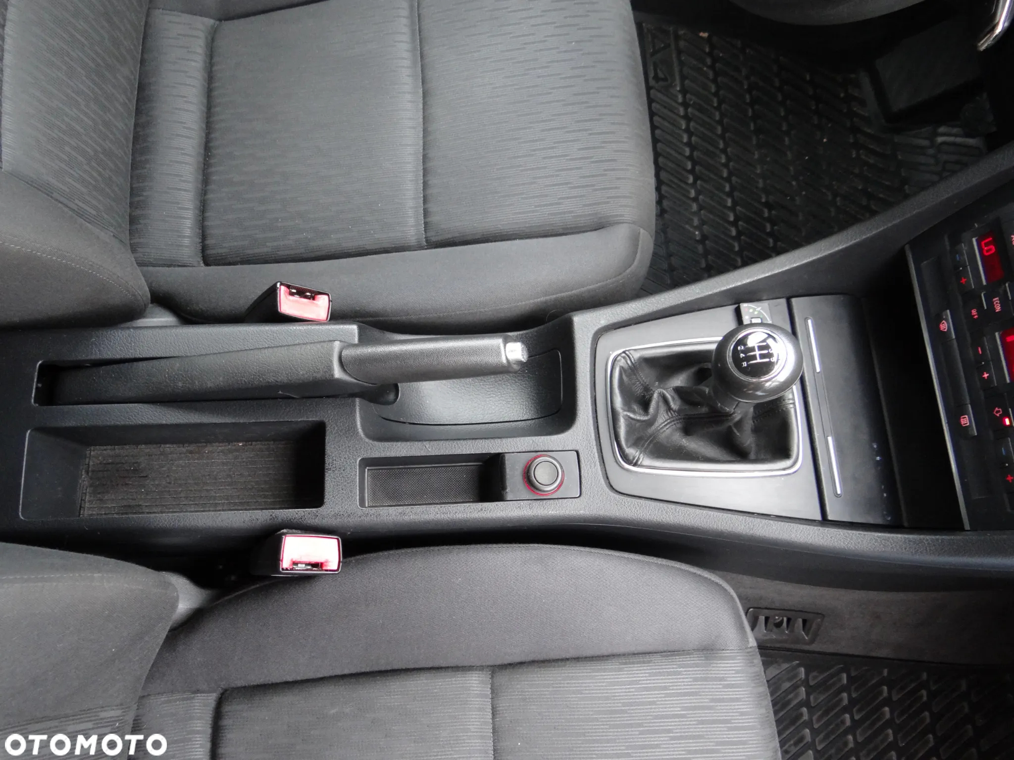 Audi A4 1.6 - 25