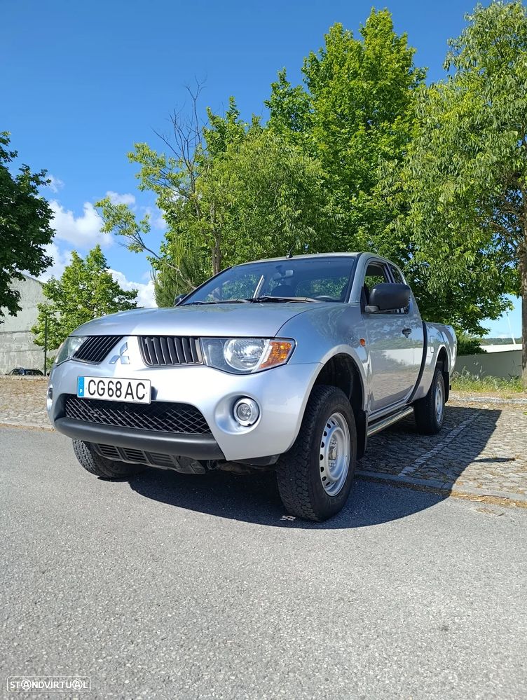 Mitsubishi L200 Pick Up 4x4 Invite Club Cab - 6