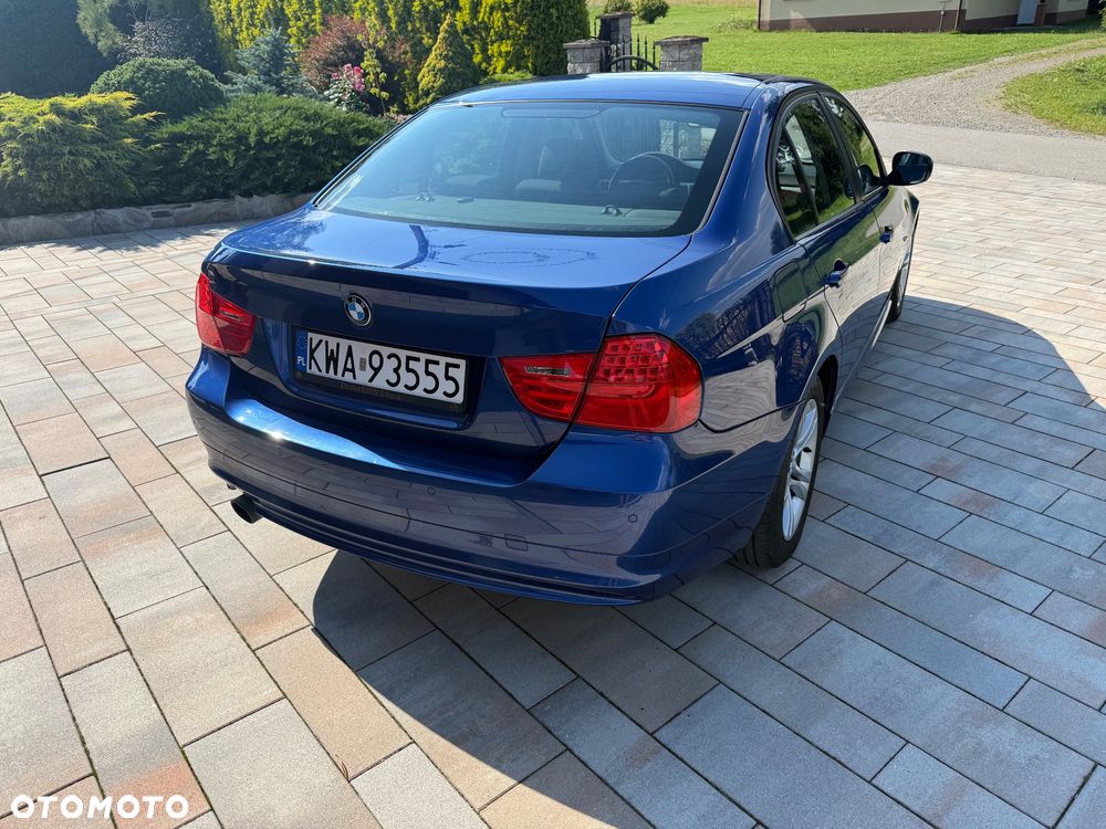 BMW Seria 3 320i - 13