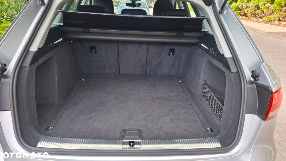 Audi A4 Avant 2.0 TDI S tronic design - 19