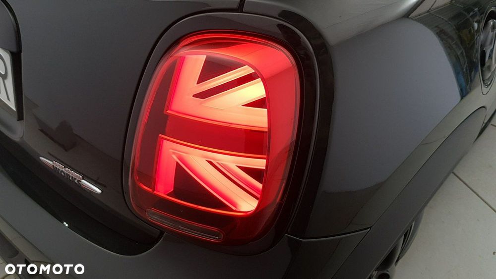 MINI John Cooper Works - 16