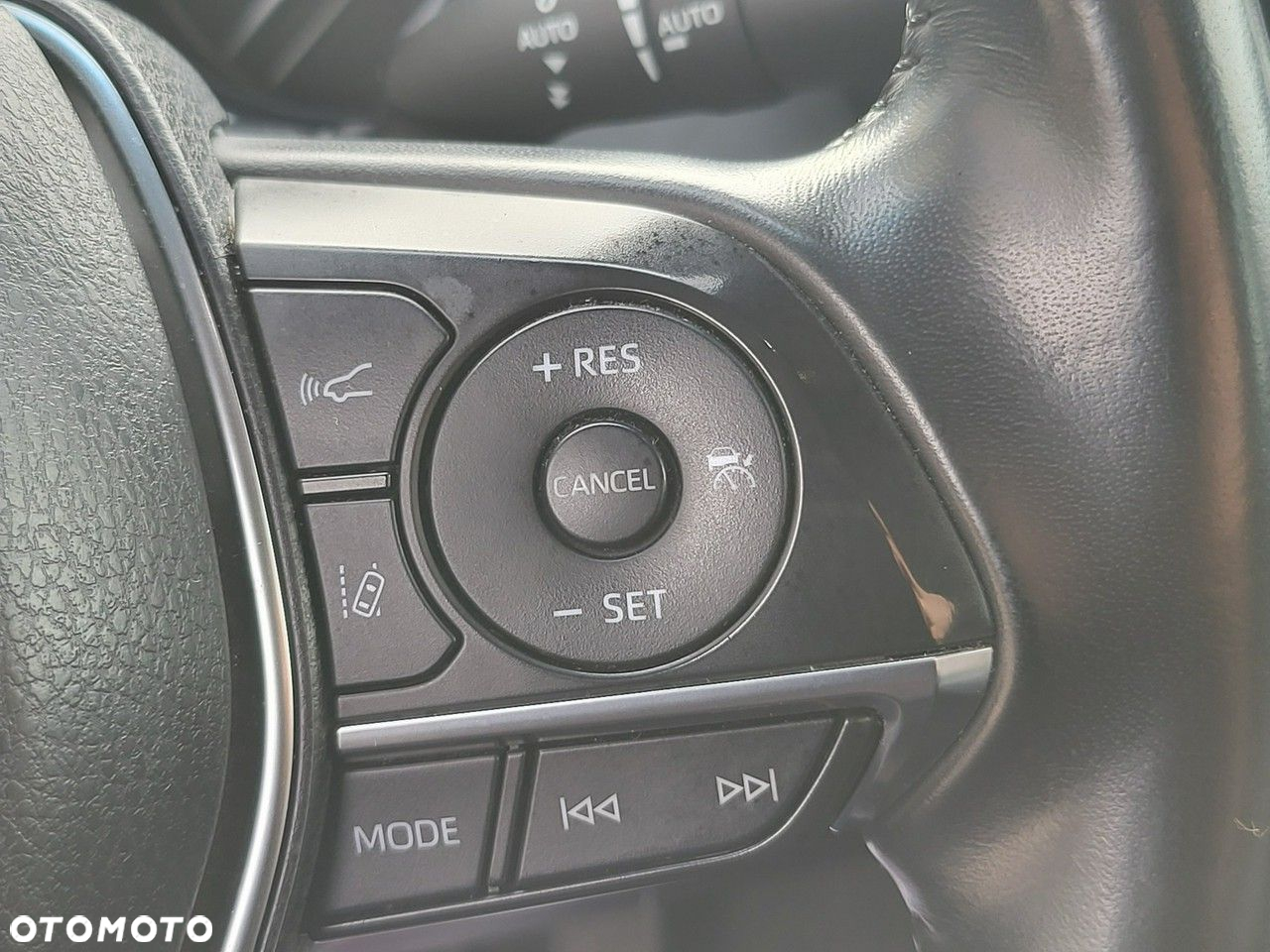 Toyota Camry - 14