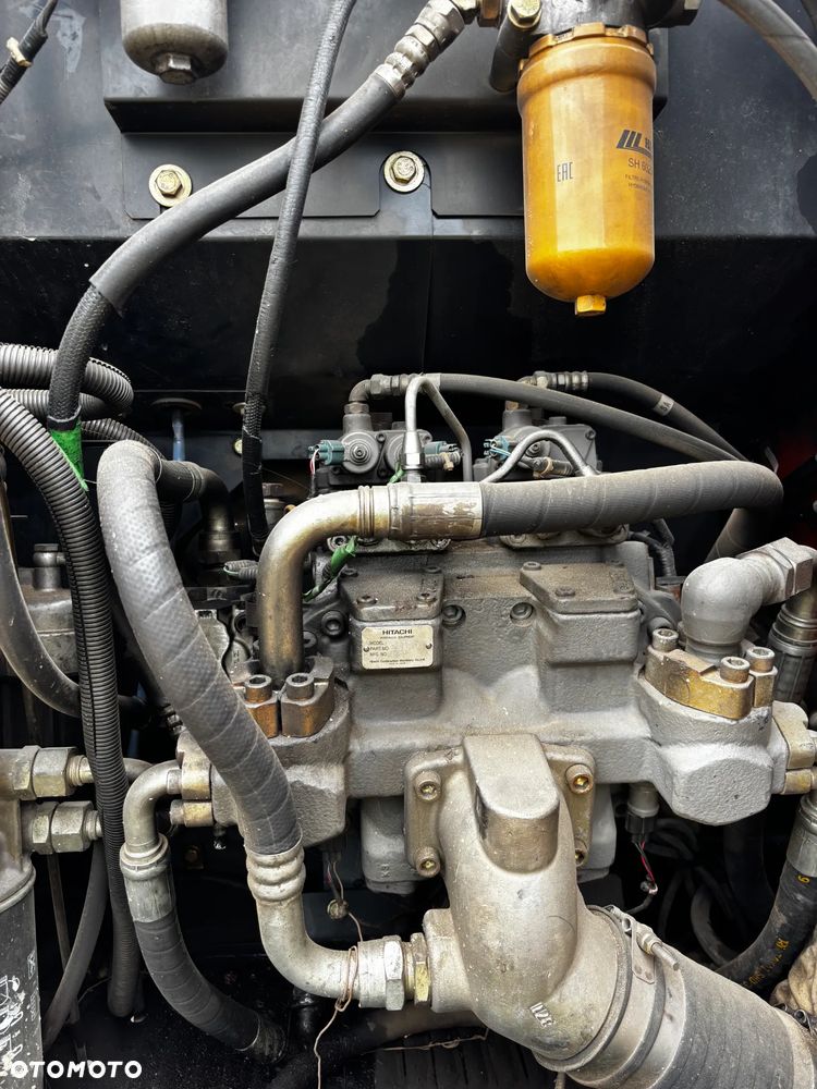 Hitachi ZX190W-3 - 10