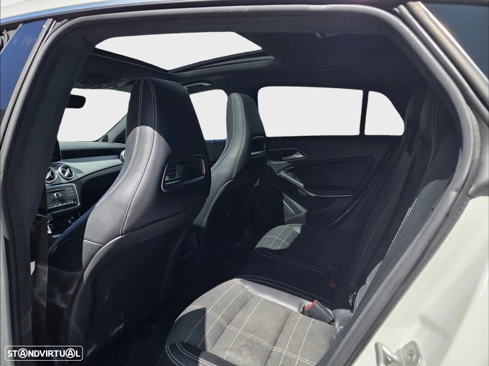 Mercedes-Benz CLA 200 d Shooting Brake AMG Line Aut. - 11