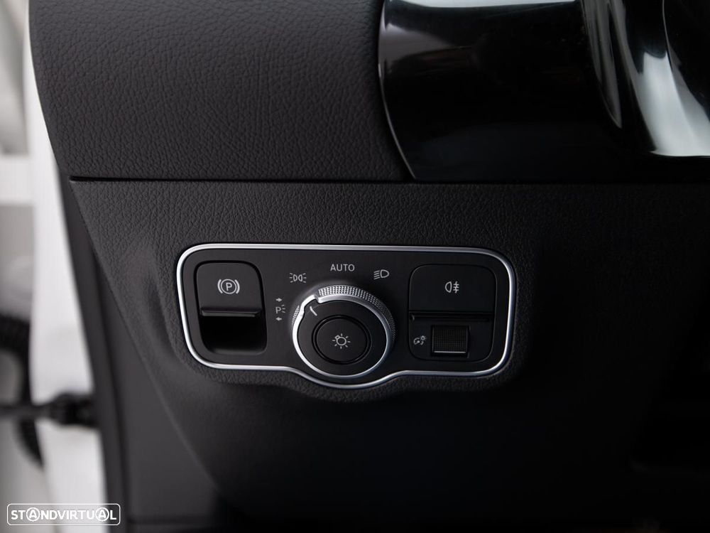 Mercedes-Benz EQA 300 4Matic Progressive - 20