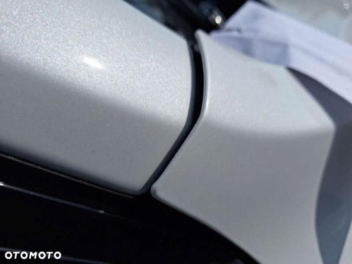 Volvo XC 90 - 9