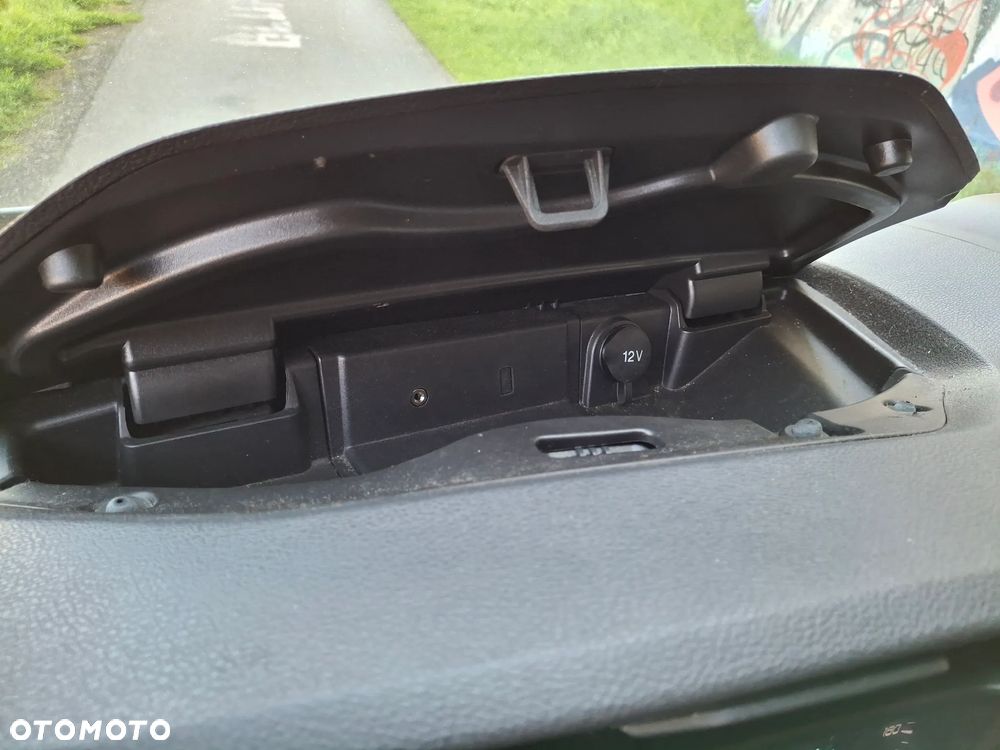 Ford Transit - 26