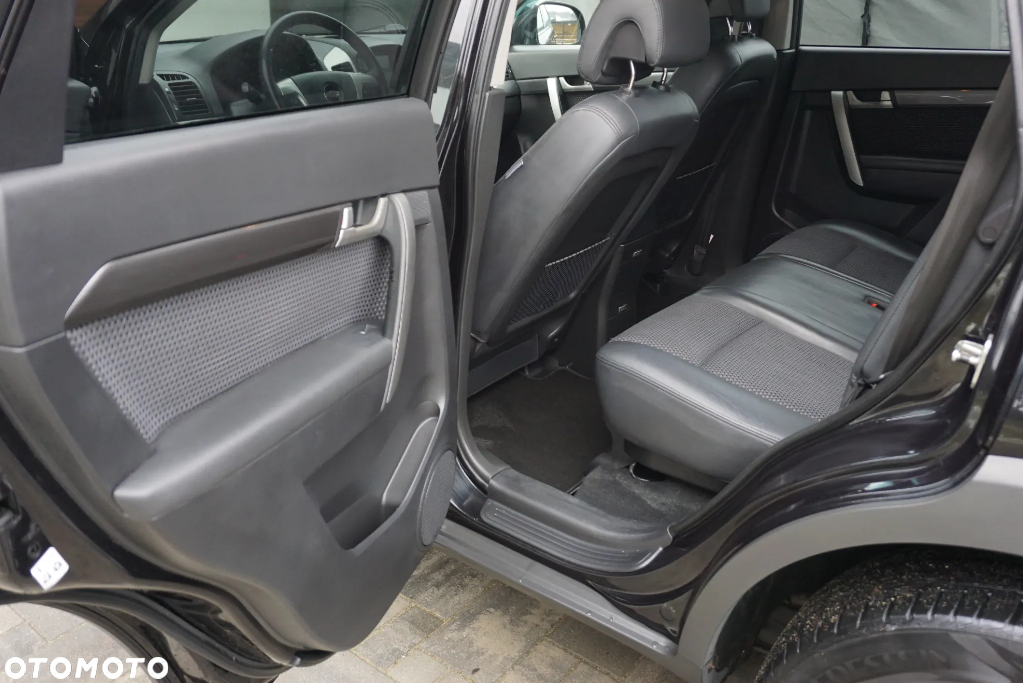 Chevrolet Captiva 2.4 2WD 7 Sitzer LS - 15