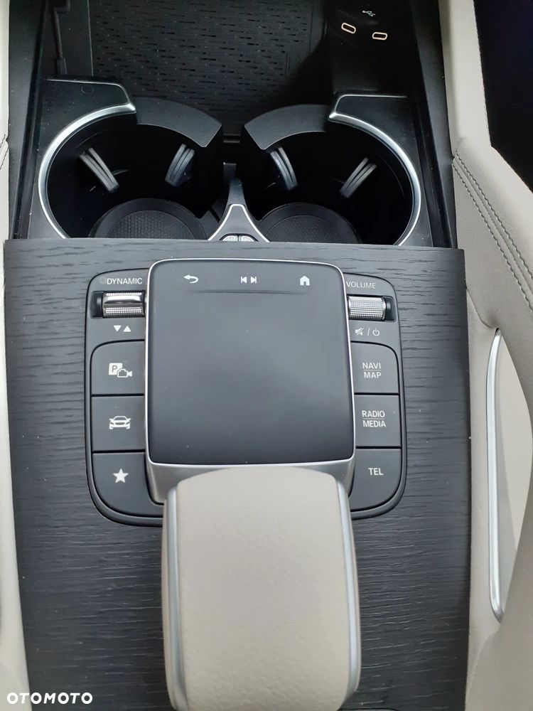 Mercedes-Benz GLE 300 d 4-Matic - 28