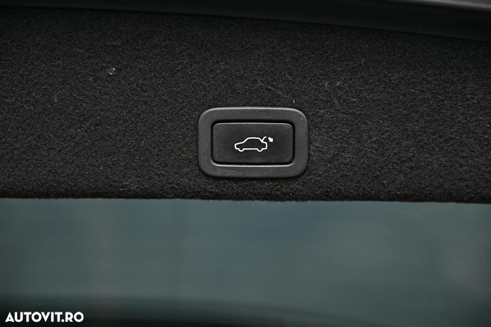 Volvo XC 60 D5 AWD Geartronic Summum - 35