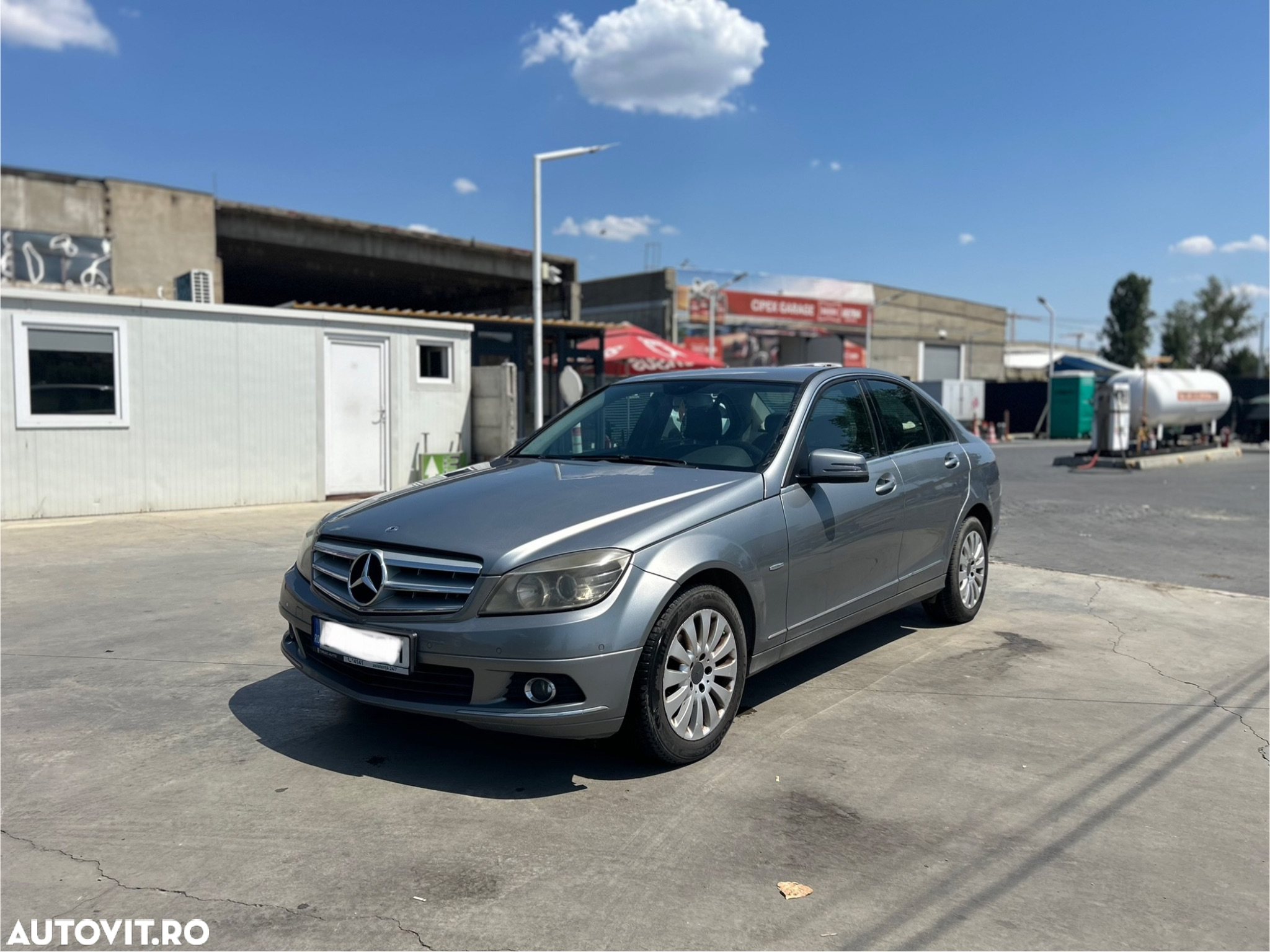 Mercedes-Benz C - 4