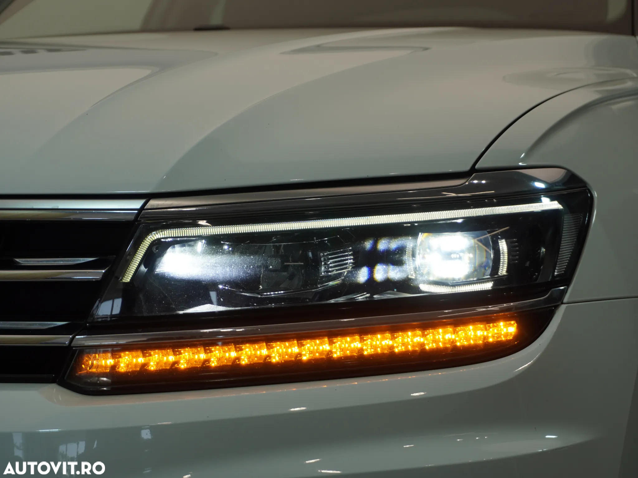 Volkswagen Tiguan 2.0 TDI SCR DSG Elegance - 11