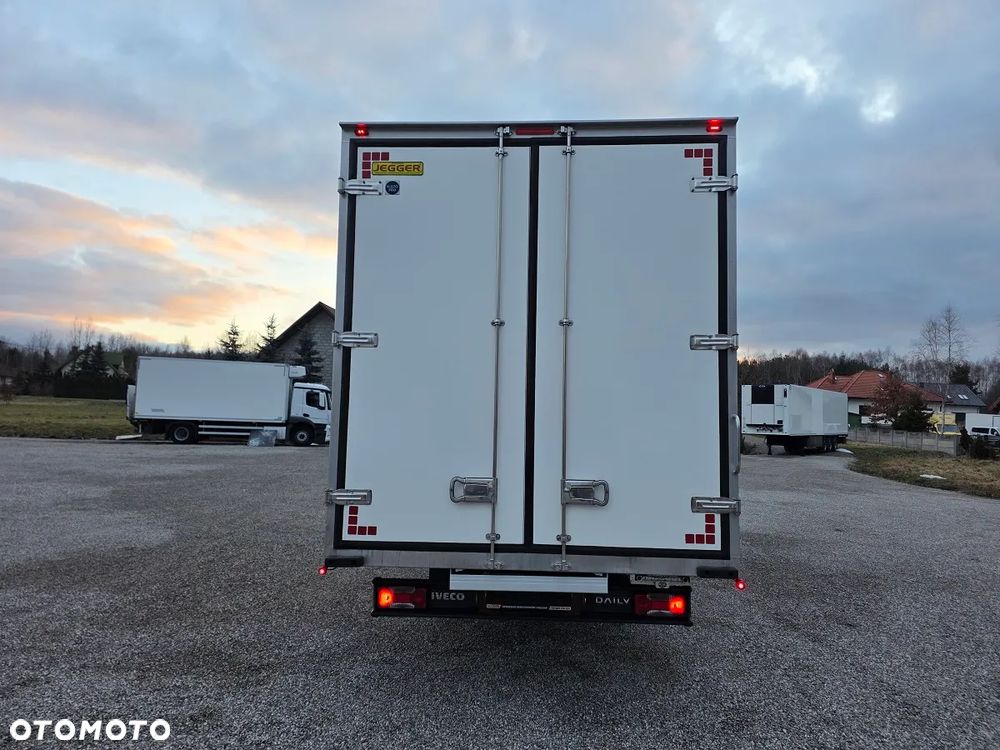 Iveco DAILY  50C18  12 PALET 6 METRÓW  KONTENER DMC 3.5T - 5