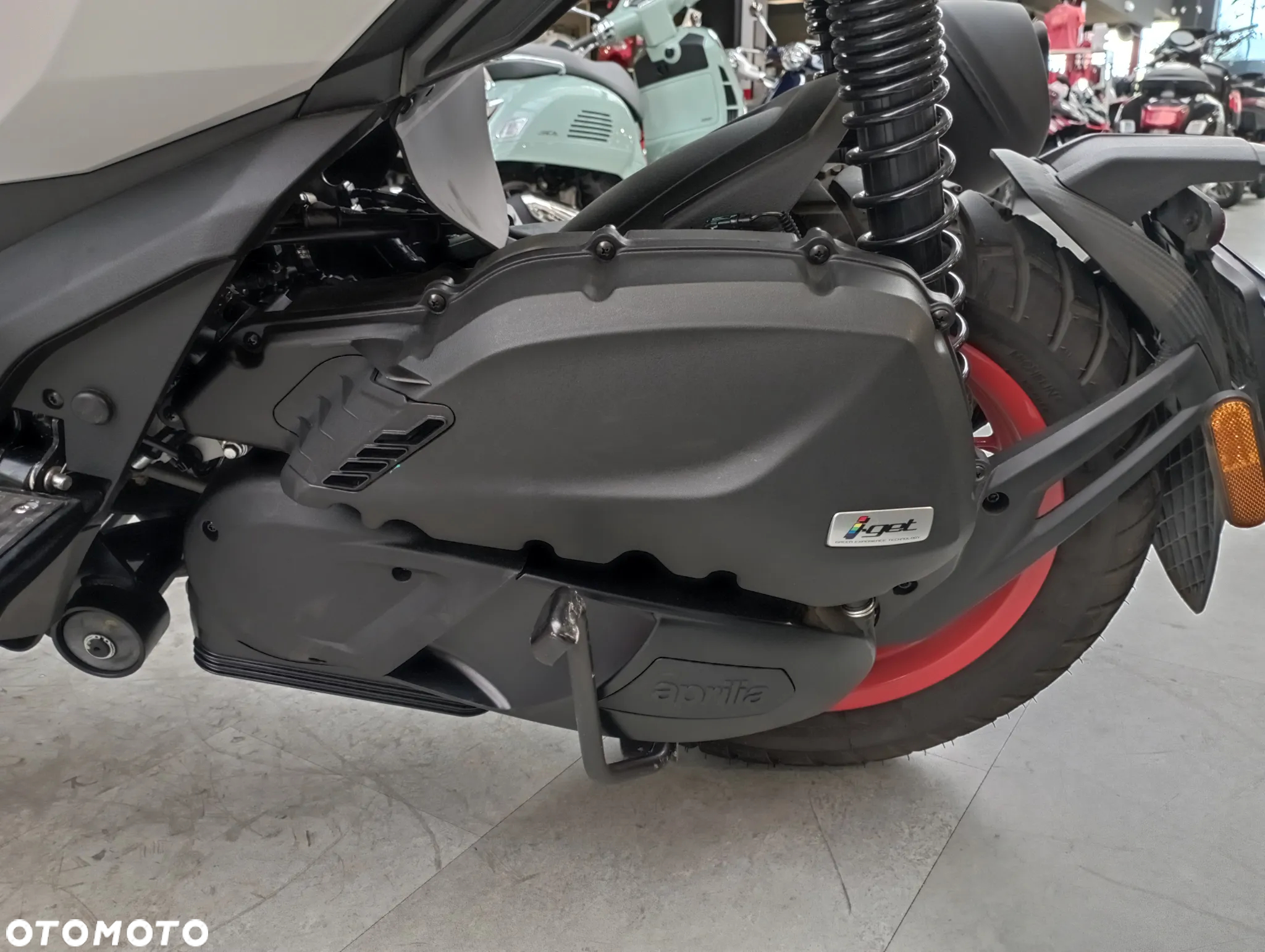 Aprilia SR - 18