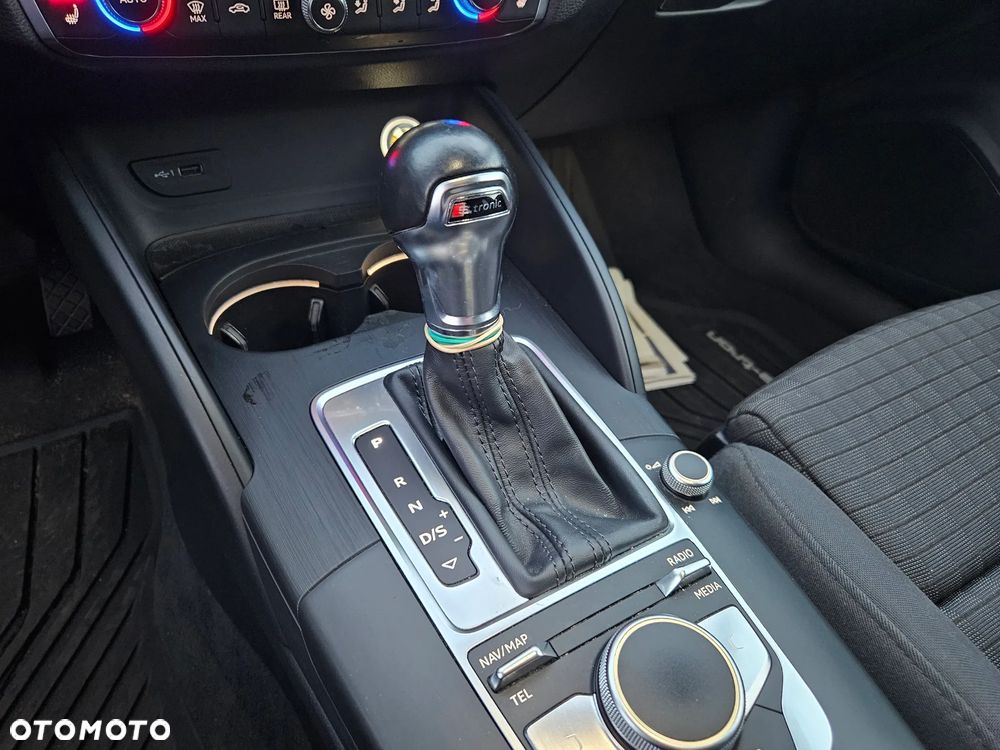 Audi A3 Sportback 1.4 TFSI CoD S tronic - 18