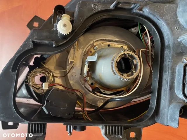 LAMPA PRAWA PRZÓD MERCEDES SPRINTER 906 25738200 - 7
