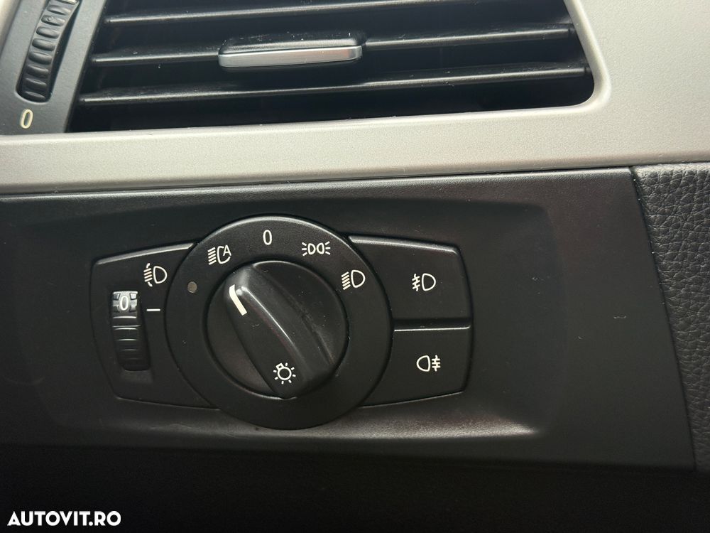 BMW Seria 3 318d - 15