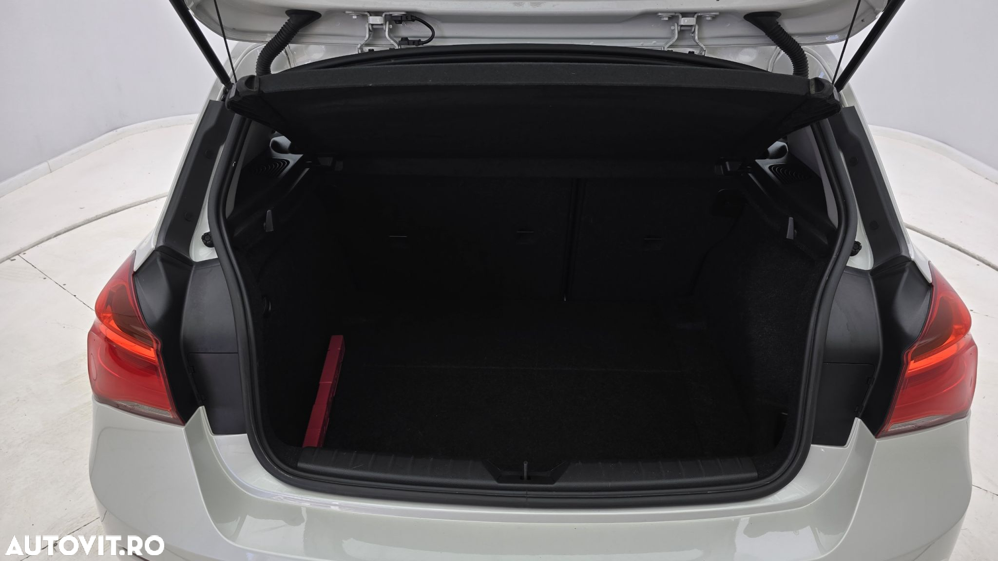 BMW Seria 1 - 25