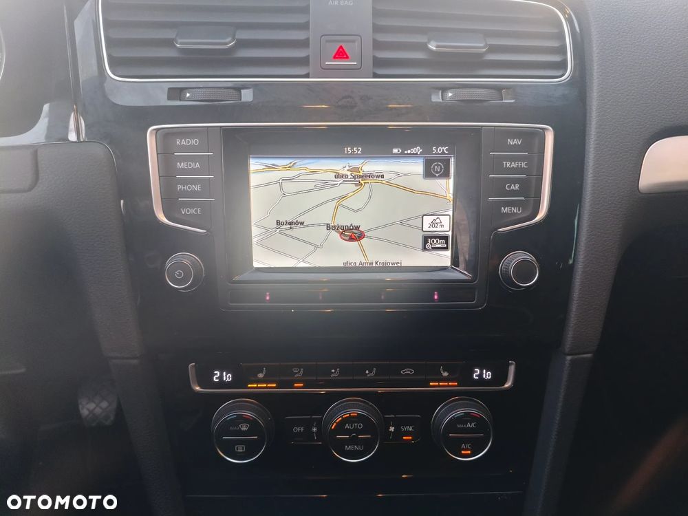 Volkswagen Golf 1.6 TDI BlueMotion Technology Cup - 39