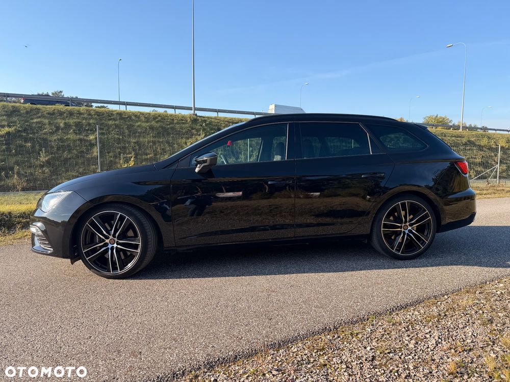 Seat Leon Sportstourer 2.0 TSI Start&Stop 4Drive DSG Cupra 300 - 4