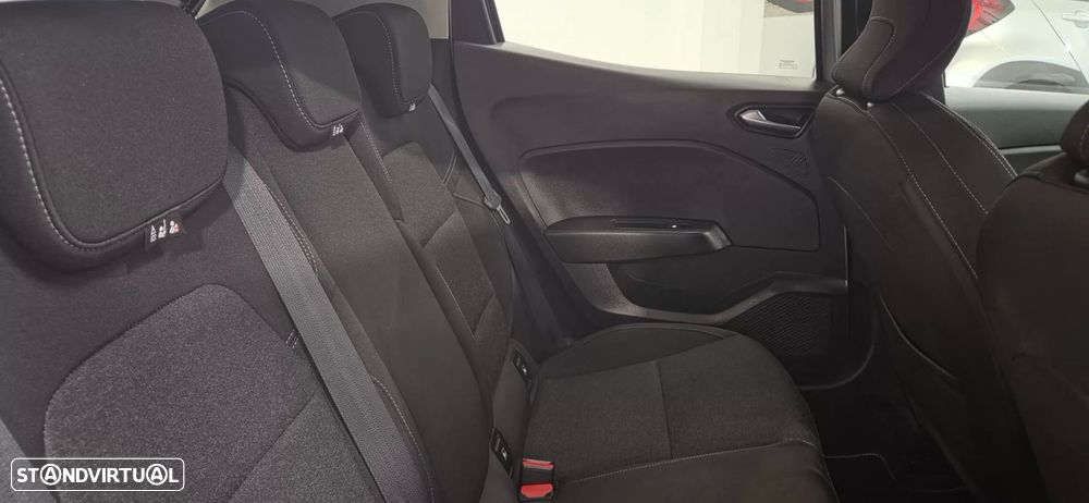 Renault Clio 1.0 TCe Evolution - 36