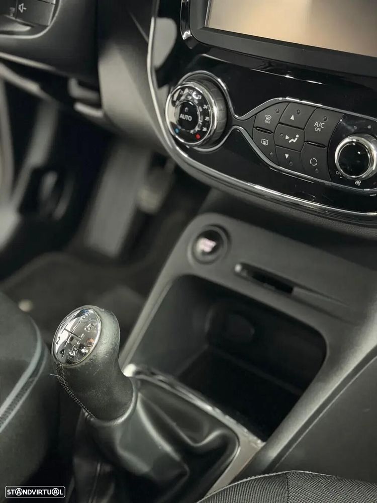 Renault Captur 1.5 dCi Exclusive - 16