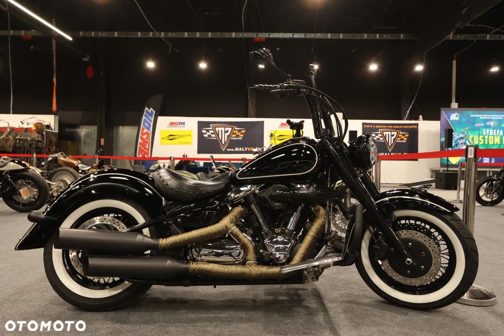Yamaha Road Star - 1