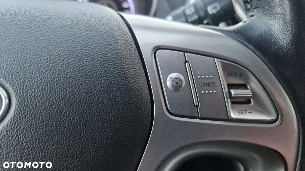 Hyundai ix35 2.0 CRDi Premium 2WD - 23