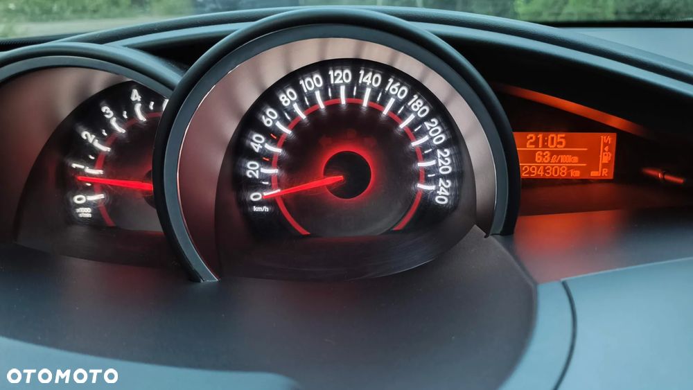 Toyota Verso 2.0 D-4D Premium - 27