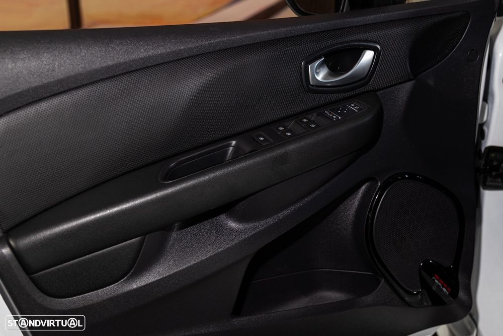 Renault Clio Sport Tourer 1.5 dCi GT Line EDC - 20