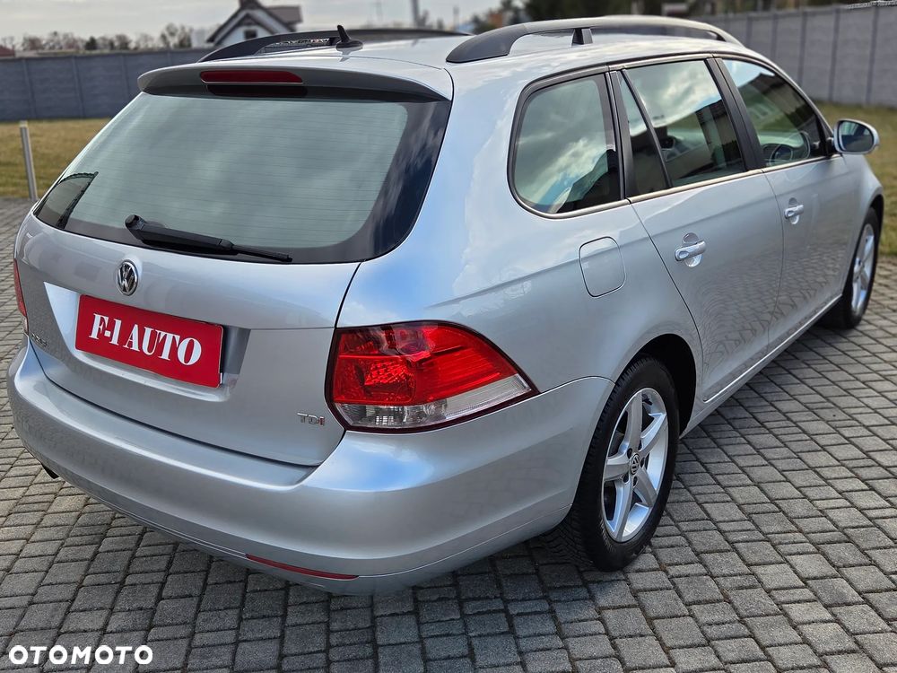 Volkswagen Golf 1.6 TDI BlueMotion Technology Comfortline - 25