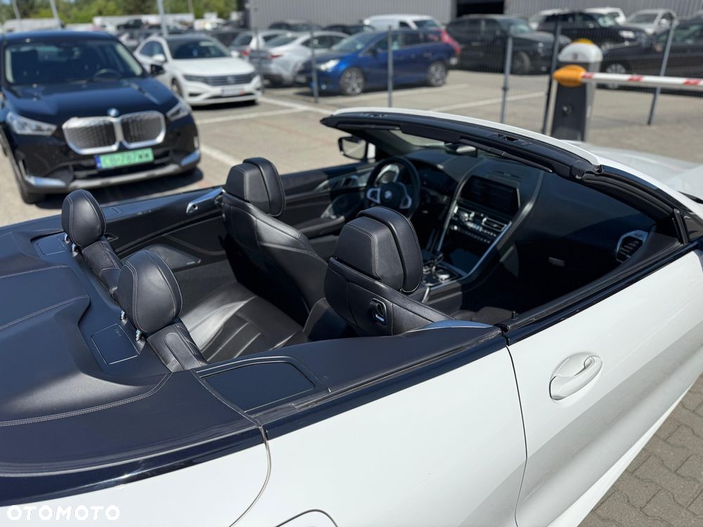 BMW Seria 8 - 10