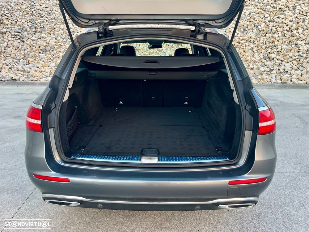 Mercedes-Benz E 220 d Avantgarde - 23