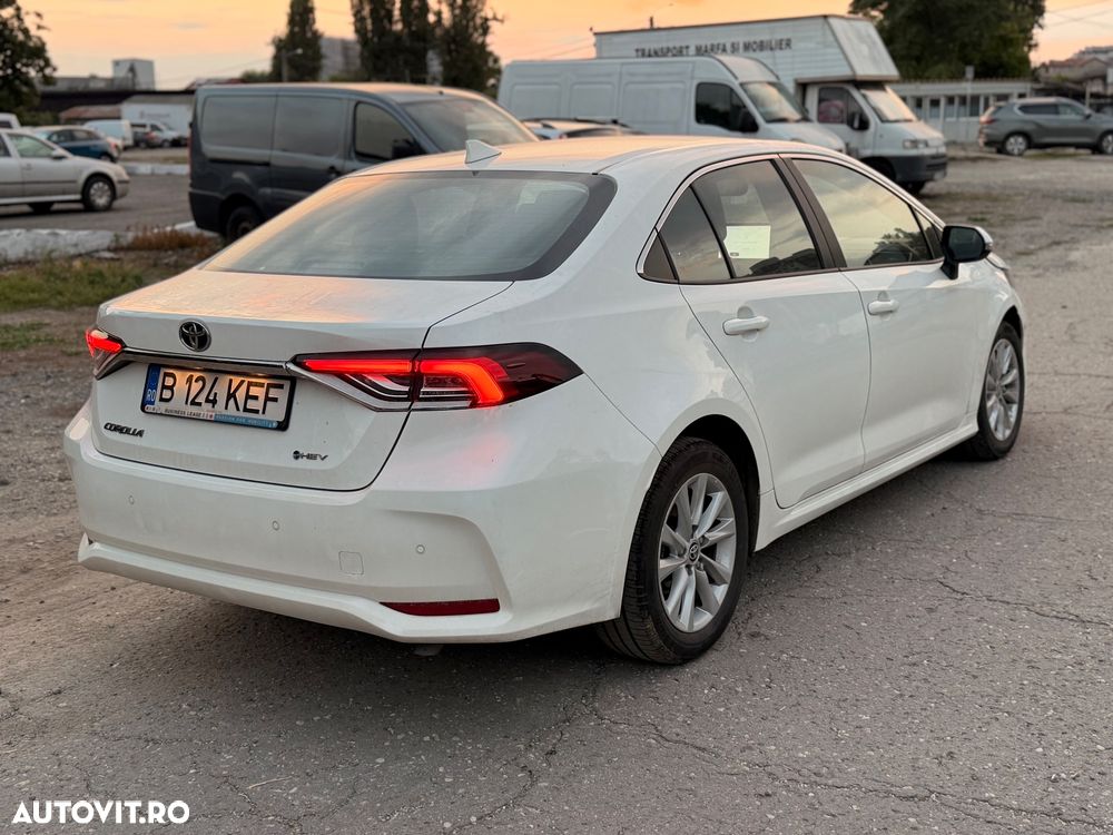 Toyota Corolla - 5