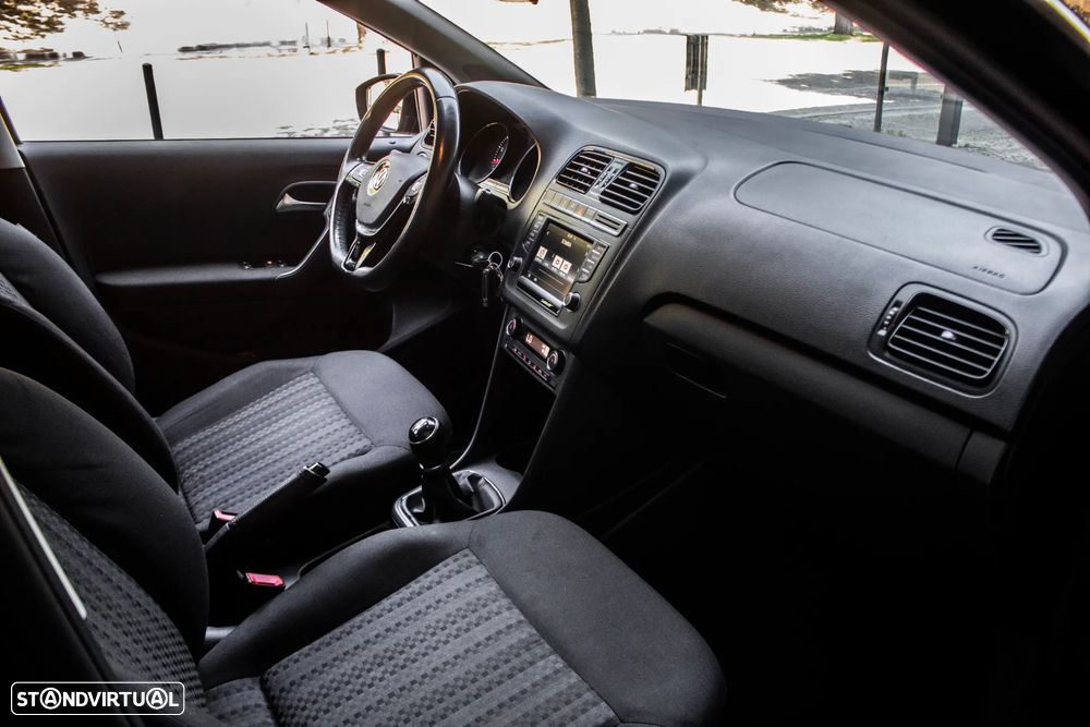 VW Polo 1.0 Comfortline - 24