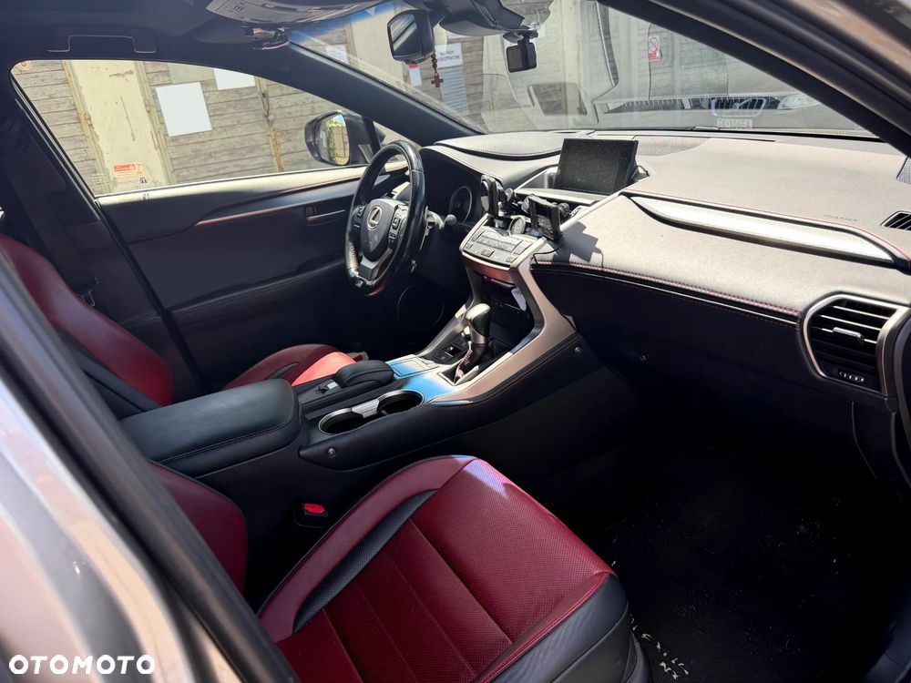 Lexus NX 200t F Sport AWD - 4