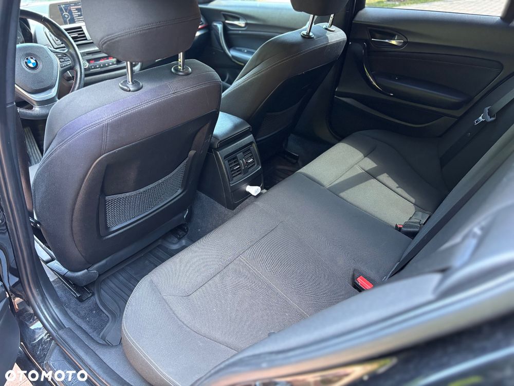 BMW Seria 1 118d Sport Line - 11