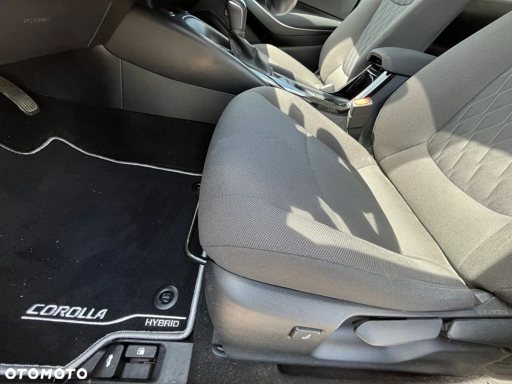 Toyota Corolla 1.8 Hybrid Comfort - 9
